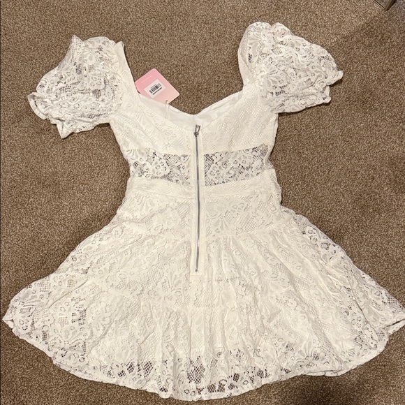 Hello Molly White Lace Dress - Picture 4 of 4